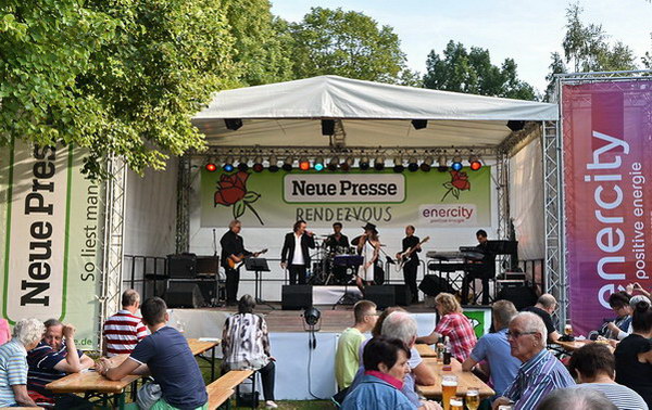 100J_Stadthalle   010.jpg